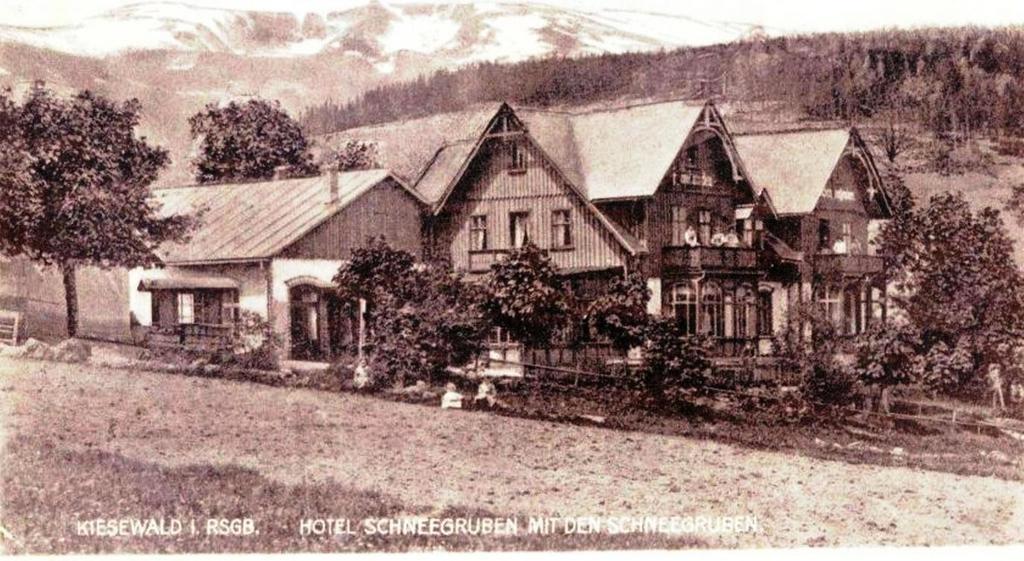 Willa Chatka Puchatka Пеховице Экстерьер фото